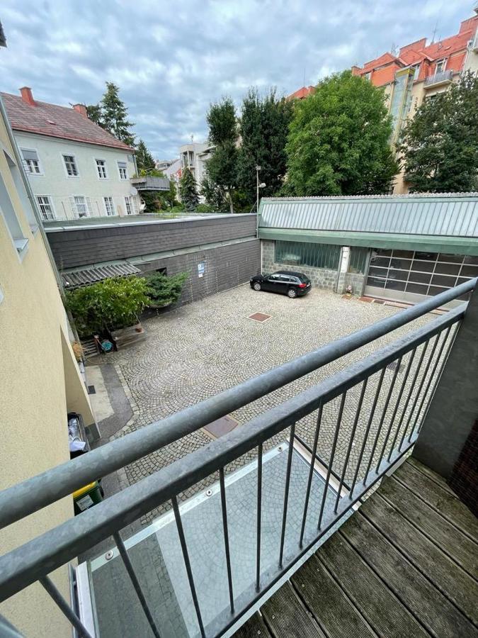 Zentrum & Grosse Terrasse Graz Esterno foto